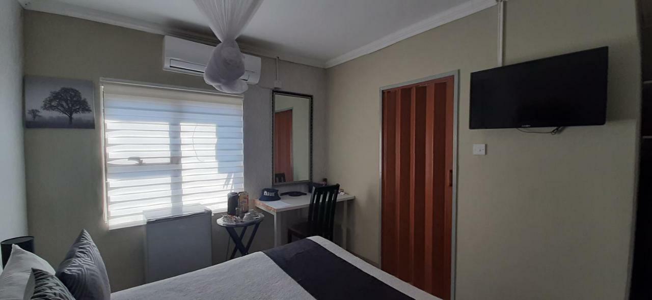 The New Mall Guesthouse Maun Kültér fotó