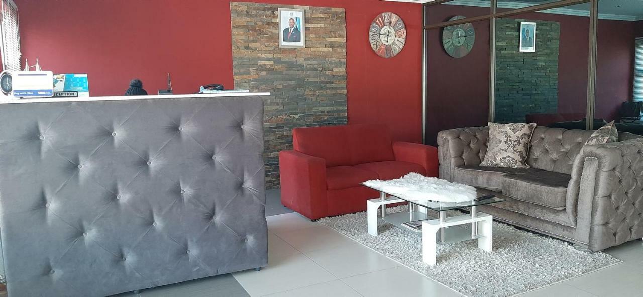 The New Mall Guesthouse Maun Kültér fotó